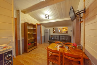 Tradition 6 Wooden Chalet