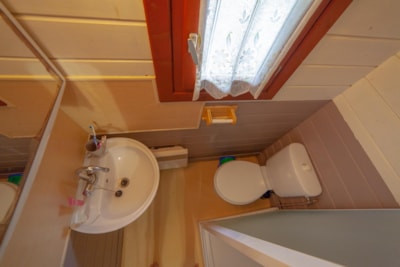 Tradition 6 Wooden Chalet