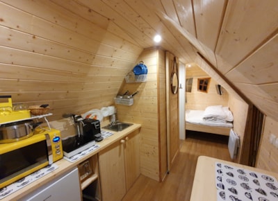 Magic Mini Cabin