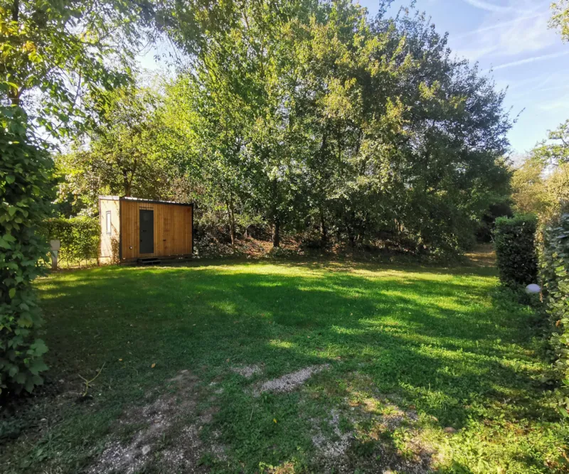 Emplacement Premium Sanitaires Privés De Taille Xxl