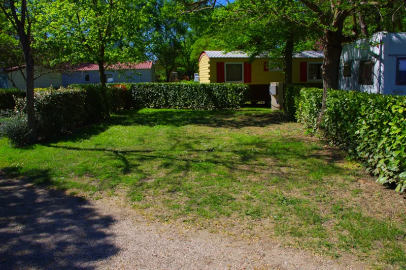 Emplacement Confort De Taille Standard Avec Électricité 6A