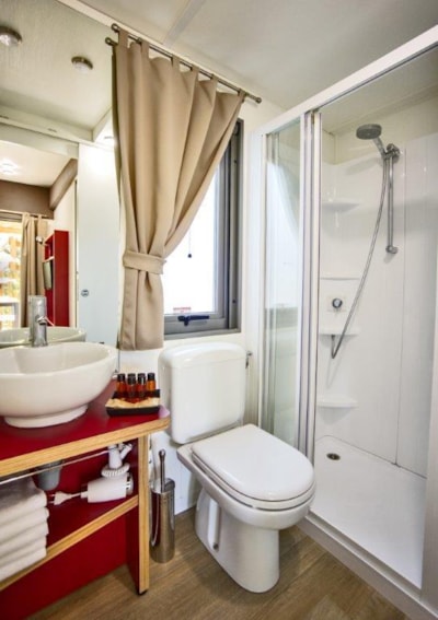 MOBILE HOME SUPERIOR (4+2) — 7