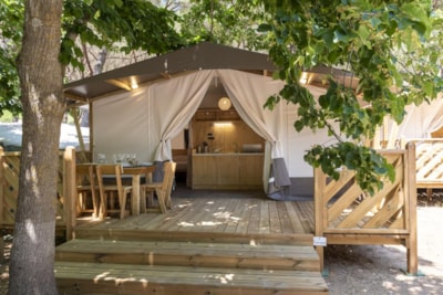LODGE TENT — 1
