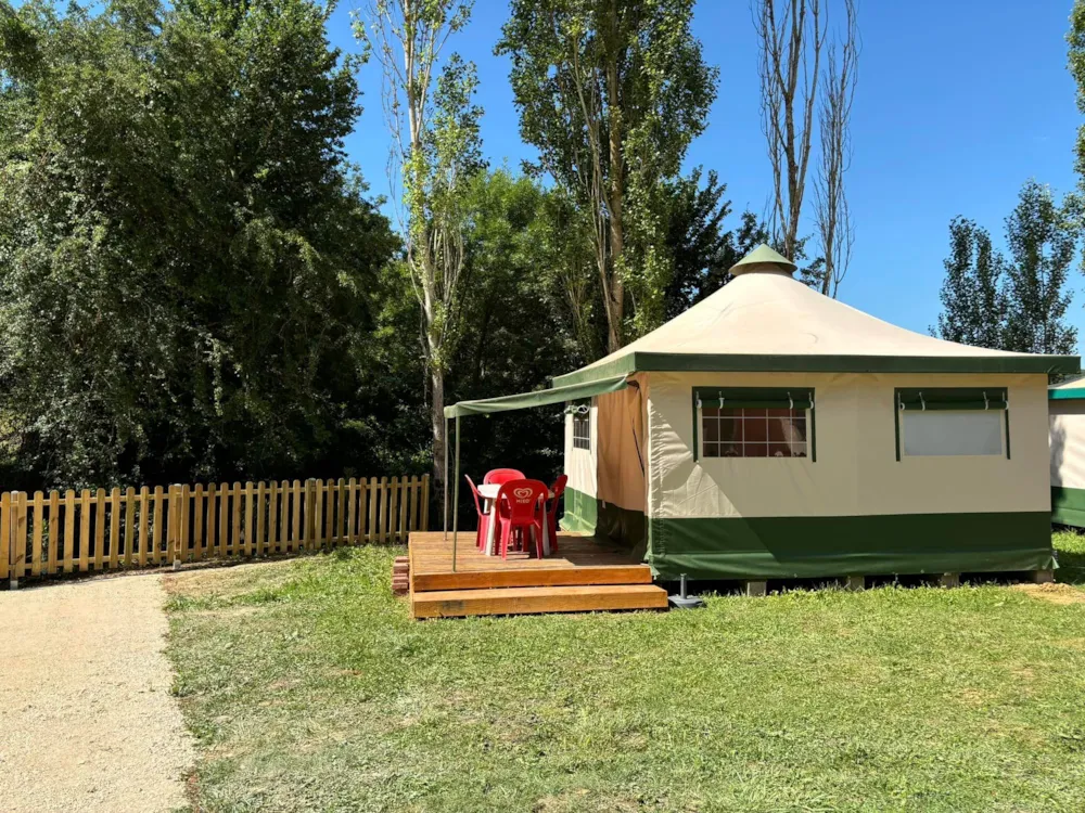 Accommodation - Tente Meublée Cyrius - Camping le Bourdieu