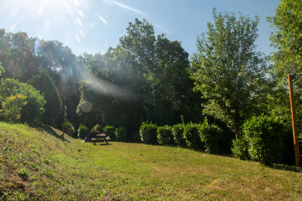 Emplacement - Tarification A La Nuitee - Camping le Bourdieu