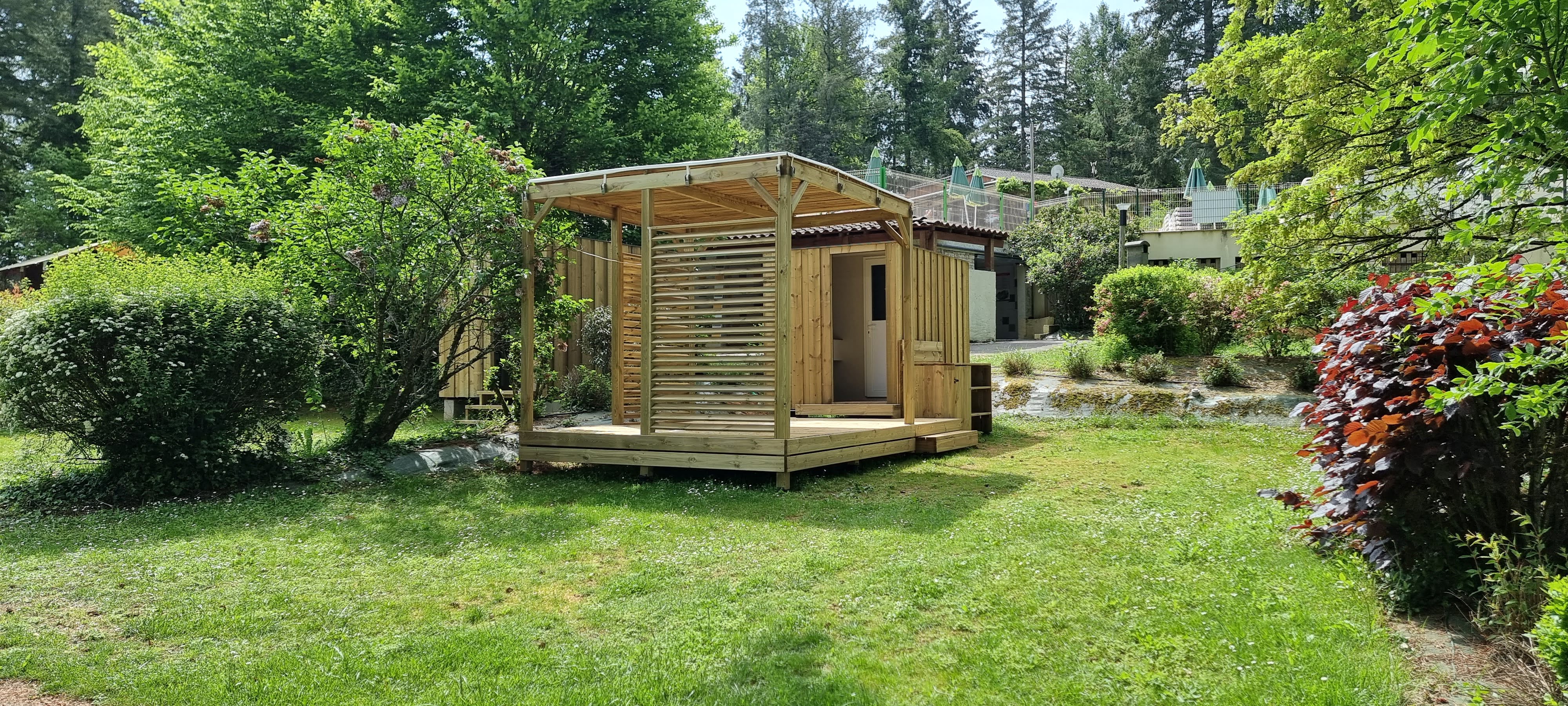 Emplacement - Emplacement Luxe Plus - Sanitaire Individuel + Terrasse - Camping Le Séquoia