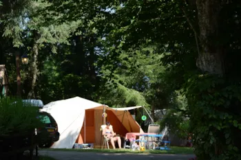 Stellplatz - Stellplatz Confort 80M² - 10A - Camping Sunêlia Le Séquoia