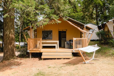 Lodge Tent Prestige Plus - with bathroom