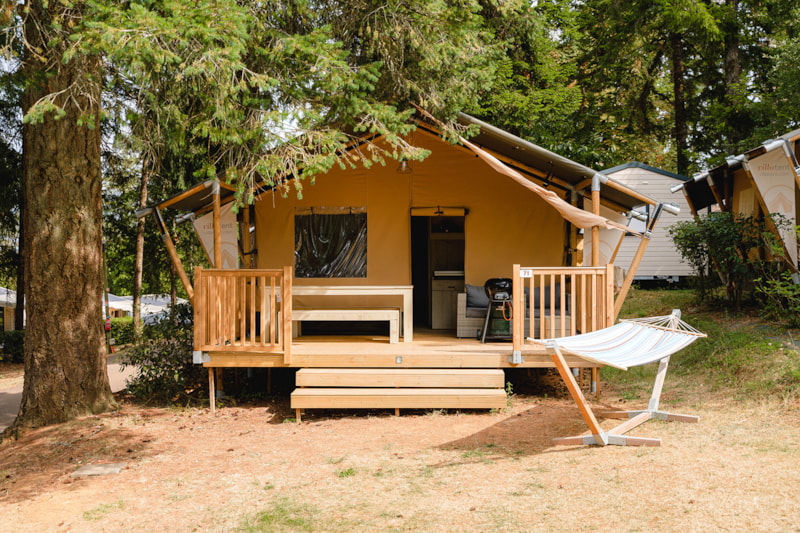 Lodge Tent Prestige Plus - with bathroom