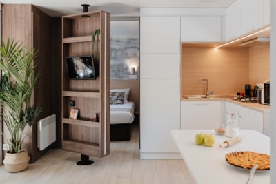 Luxury Mobile Home: 2 Bedrooms - 2 Bathrooms