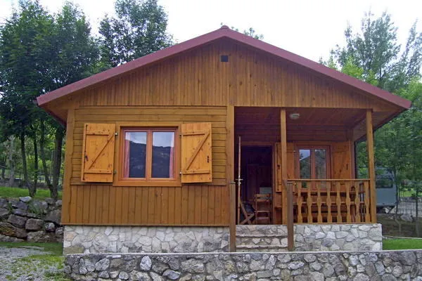 Location - Chalet Bois - Huttopia Barcelona Pirineos