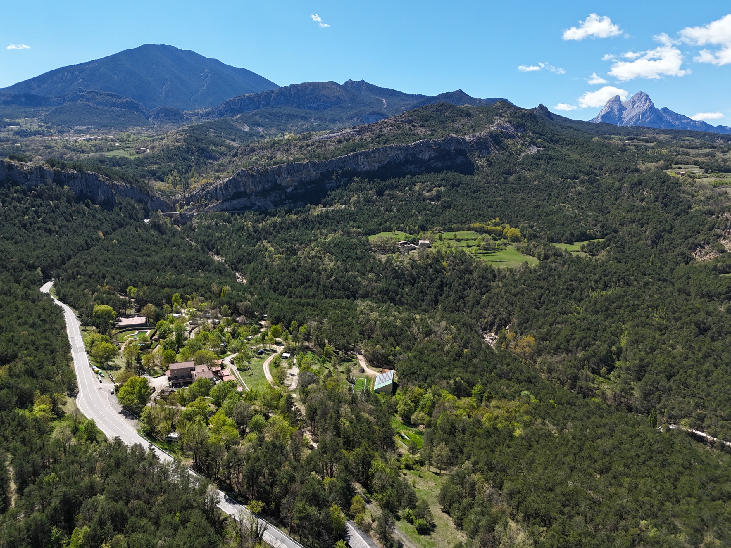 Huttopia Barcelona Pirineos — Foto 3