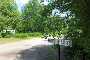 Stellplatz - Stellplatz Inkl. 2 Personen - ArdenParks Baalse Hei