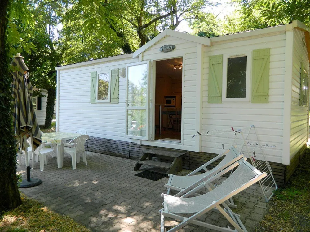 Location - Mobil-Home Super Mercure Avec Terrasse - CAMPING LES CHATAIGNIERS