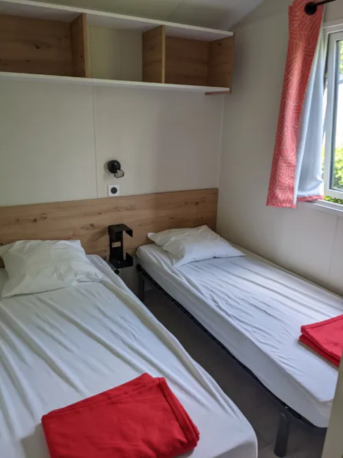 Accommodation - Mobil Home Bikini - image n°5 - CAMPING LES CHATAIGNIERS