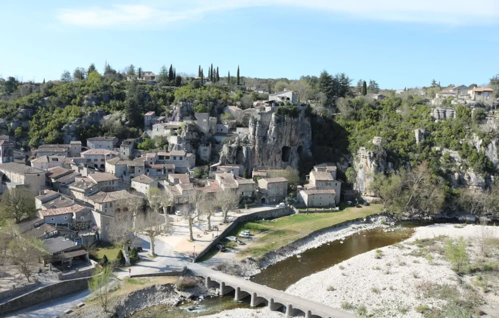 CAMPING LES CHATAIGNIERS