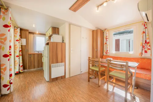Accommodation - Mobilhome Luxe 2 Bedrooms With Airconditioning Arrival On Sunday (In High Season) - image n°2 - Camping des Gorges