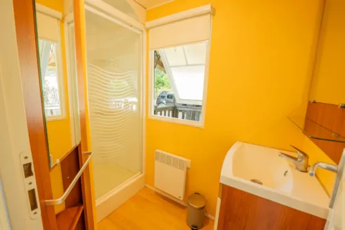 Accommodation - Mobil-Home Standing, Air-Co, 2 Bedrooms, Tv, Dishwasher, Saturday Till Saturday In High Season - image n°10 - Camping des Gorges