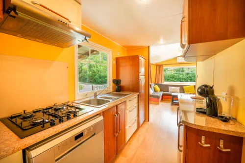Accommodation - Mobil-Home Standing, Air-Co, 2 Bedrooms, Tv, Dishwasher, Saturday Till Saturday In High Season - image n°5 - Camping des Gorges
