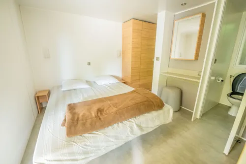 Accommodation - Mobile Home Premium 2 Bedrooms, With Air Conditionned 2 Bathrooms, Tv, Dishwasher (Sunday Till Sunday (In High Season) - image n°4 - Camping des Gorges