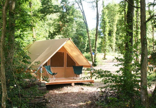 Accommodation - Canadian Tent - Village Huttopia Senonches