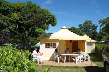 Location - Tente Équipée 20M² 2 Chambres (Sans Sanitaires) - Camping Le Château