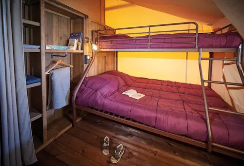 Accommodation - Lodge Kenya Vintage Confort 46M² - 2 Bedrooms + Sheltered Terrace - image n°7 - Camping Le Château
