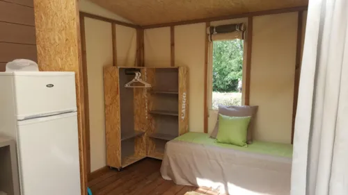Mietunterkunft - Bungalow Maori Confort 17M² 2 Zimmer (Ohne Sanitäranlagen, Wasser) - image n°4 - Camping Le Château