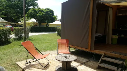 Mietunterkunft - Bungalow Maori Confort 17M² 2 Zimmer (Ohne Sanitäranlagen, Wasser) - image n°3 - Camping Le Château