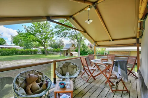 Accommodation - Lodge Kenya Confort 35M² 2 Bedrooms + Sheltered Terrace - image n°2 - Camping Le Château