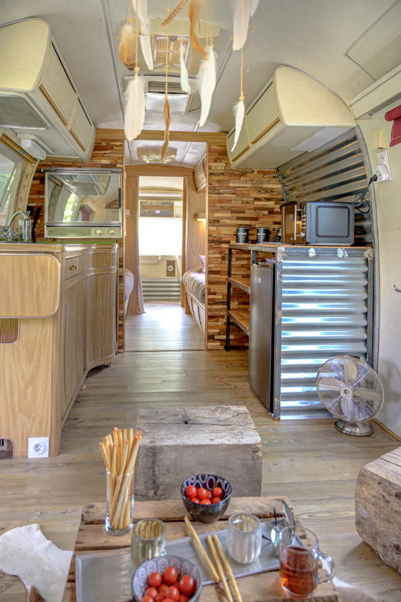 Caravane Américaine Airstream - Spa Privé Avec Terrasse Couverte