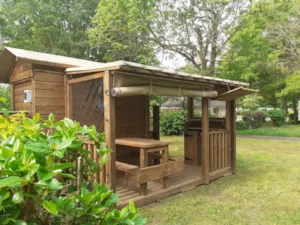 Emplacement - Pitch EASYCAMP Premium Guinguette  + private Spa - Camping Le Château