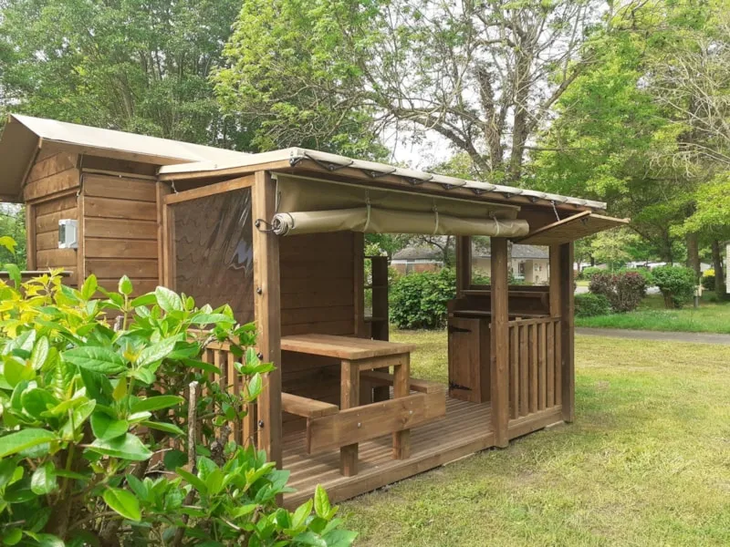 Forfait Easycamp Premium Guinguette + Spa Privé