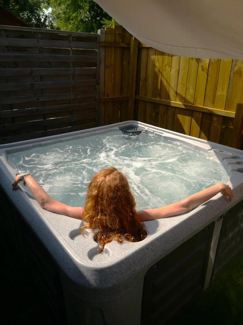 Forfait Easycamp Premium Guinguette + Spa Privé