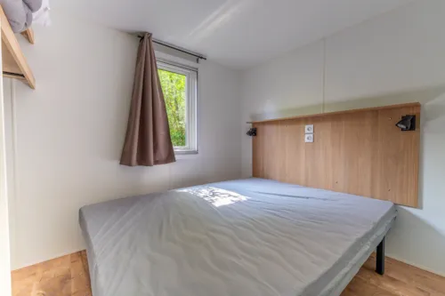 Accommodation - Cottage Premium Private Spa - 35M² - 3 Bedrooms + Tv + Dishwasher + Air Conditioning + Plancha Grill + Xl Terrace - image n°5 - Camping Le Château