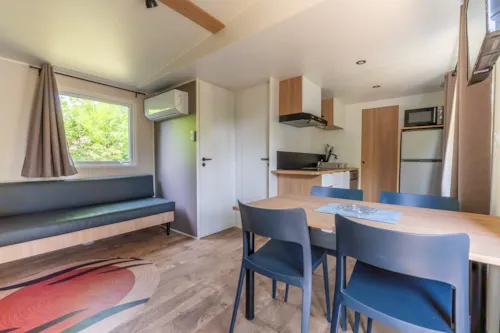 Accommodation - Premium 3-Bedroom Cottage - 35 M² + Tv + Dishwasher + Air Conditioning + Griddle + Xl Terrace - image n°7 - Camping Le Château