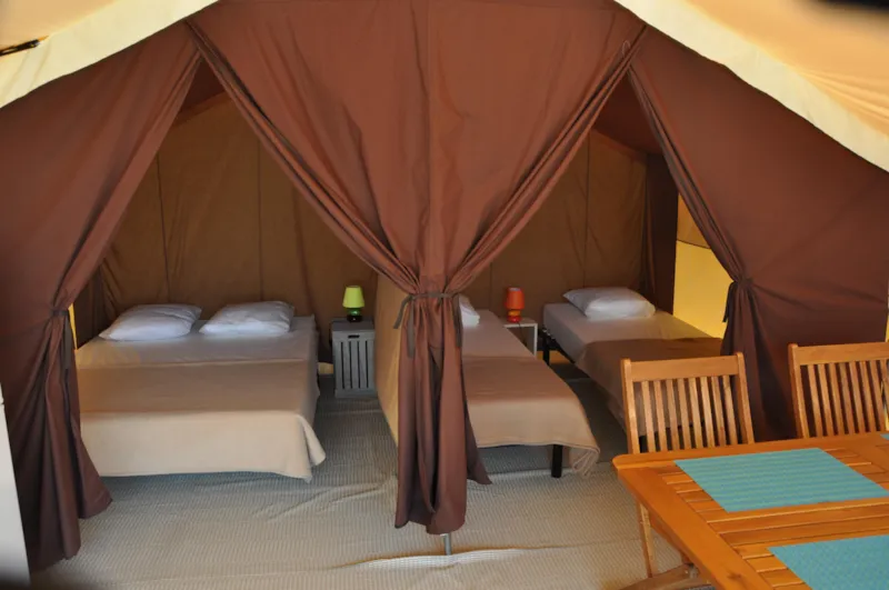 Tente Lodge 20M², 2 Chambres (Sans Sanitaires)