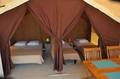 Tent LODGE 20m², 2 bedrooms (without toilet blocks)
