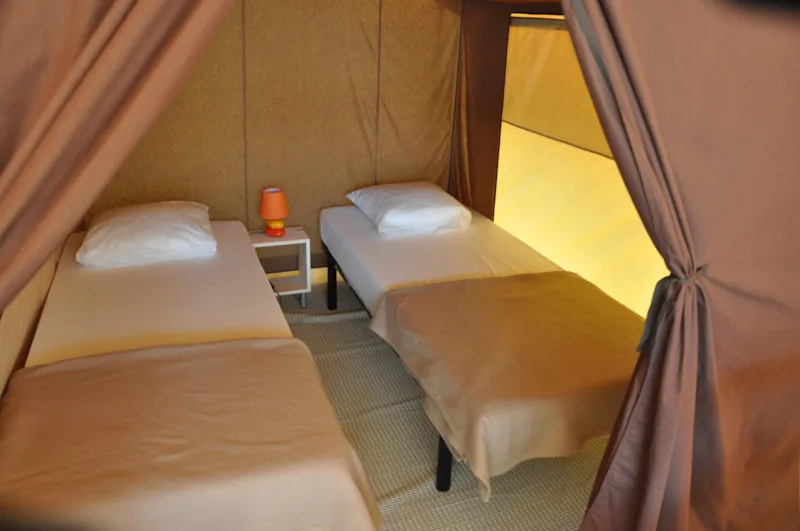 Tente Lodge 20M², 2 Chambres (Sans Sanitaires)