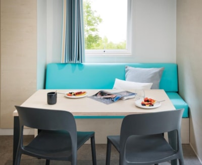 Hawaii 21.70m², 2 bedrooms, airco + covered Terrace : 11m², New