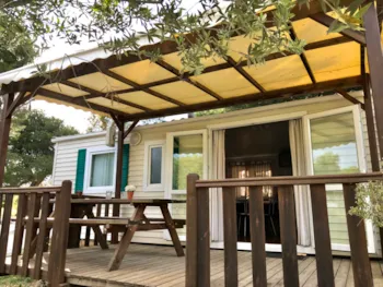 Mietunterkunft - Espace 32M², 3 Zimmer, Bedeckte Terrasse 11M² +Tv+Airco - Camping Le Fun