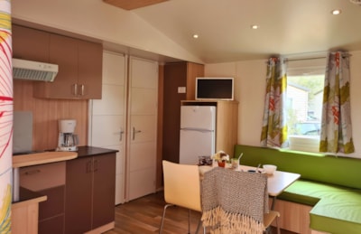 Cap Vert 29m², 2 bedrooms, air conditioning + covered or semi-covered terrace 11m² + TV + terrace