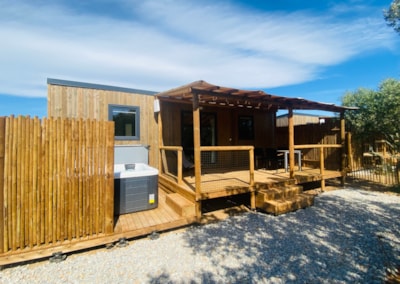 The XXL premium 35m² jacuzzi, , 2 bedrooms + 2 bathrooms + TV + dishwasher + air conditioning
