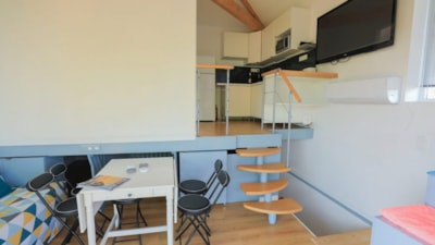 Apartment Bellevue 41m² - sea view - Private hot tub - Air conditioning and TV — 4