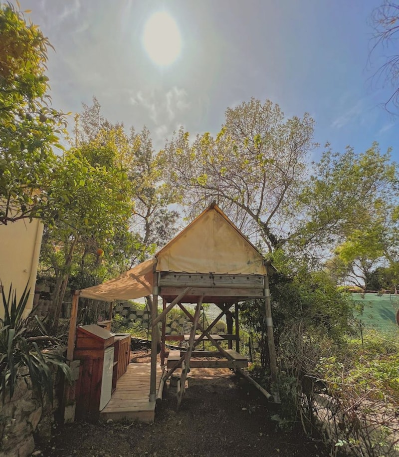 Zelt auf Pfählen - 5m² - ohne Sanitäranlagen