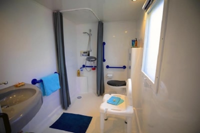 Mobile-home Espace Sérénité - adapted to the people with reduced mobility - Jacuzzi privatif — 4