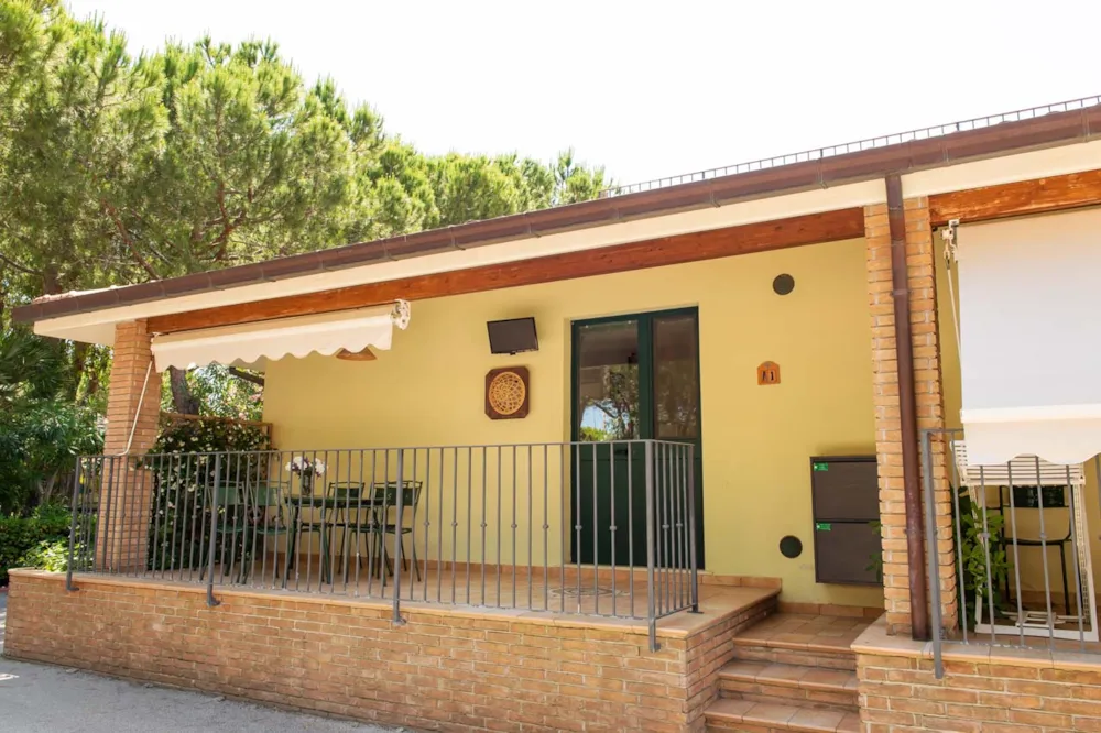 Mietunterkunft - Terrace Ferienhaus - Salinello Village