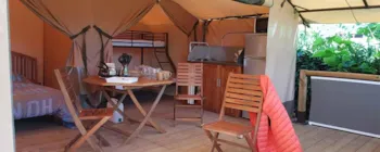 Mietunterkunft - Zelt Victoria 20M² - 2 Zimmer / Ohne Sanitärausstattung - Camping du Lac des Varennes