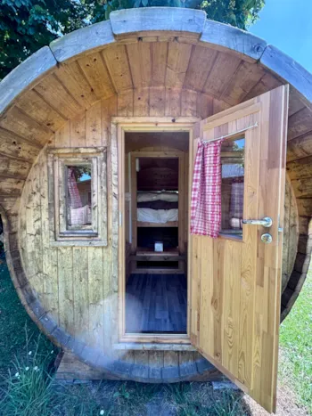 Huuraccommodatie(s) - Ongewone Accommodatie: Het Vat - - Camping du Lac des Varennes