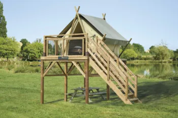 Mietunterkunft - Tente Moorea 11 M² - Camping du Lac des Varennes
